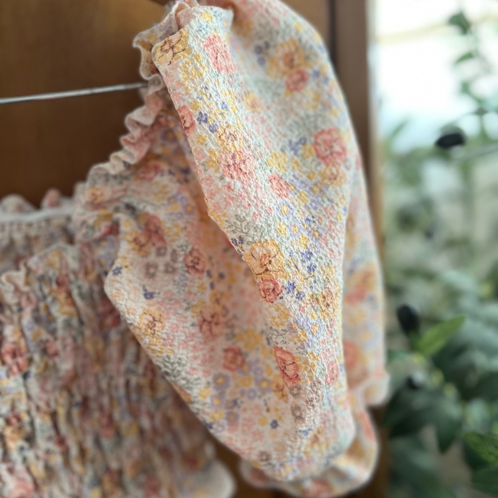 Forever 21 Floral Ruffled Blouse - Picture 4 of 7